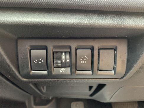 Used 2023 Subaru Outback Premium AWD/4WD image 16