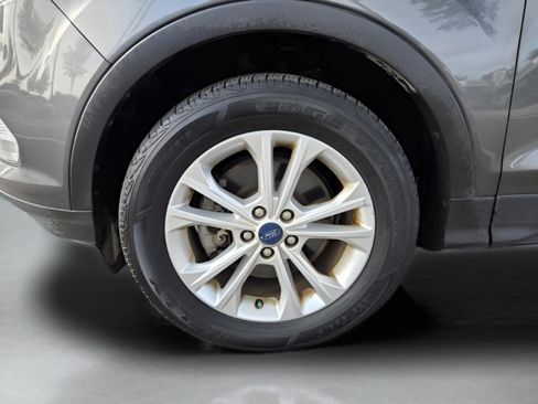 Used 2019 Ford Escape SE image 30