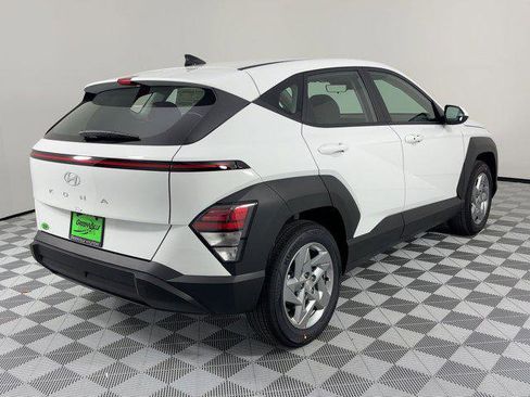 New 2026 Hyundai Kona SE image 9