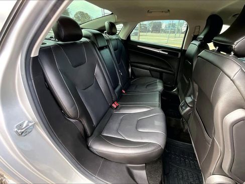 Used 2016 Ford Fusion Titanium image 20