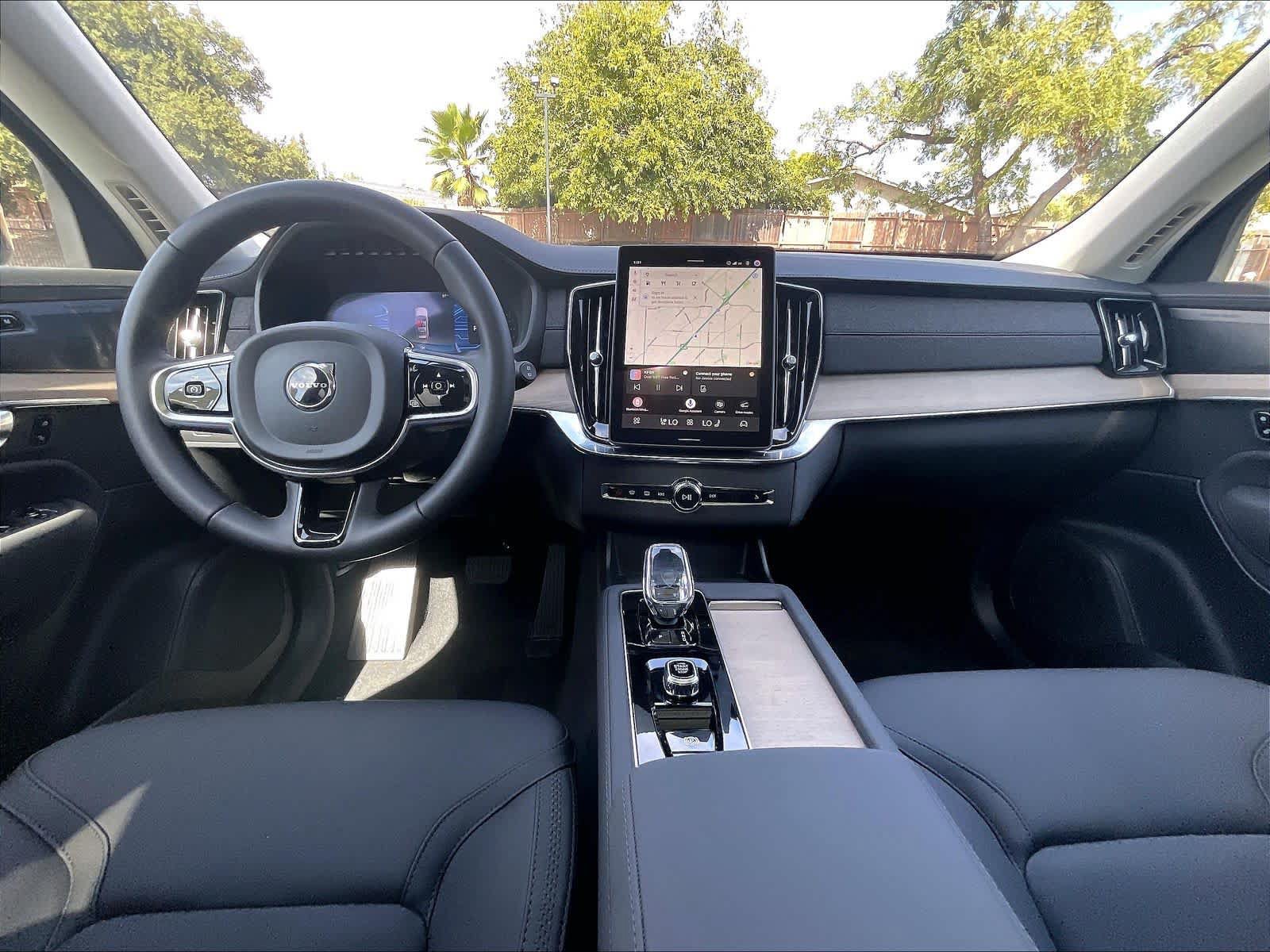 New 2027 Volvo XC90 B5 Plus AWD/4WD image 7