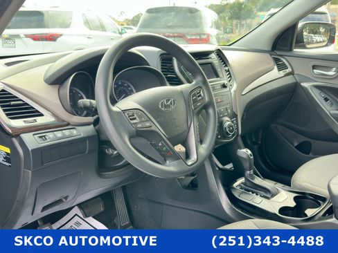 Used 2018 Hyundai Santa Fe Sport image 20