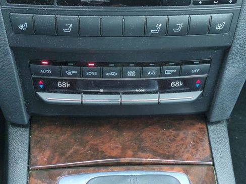 Used 2013 Mercedes-Benz E 350 Cabriolet image 24