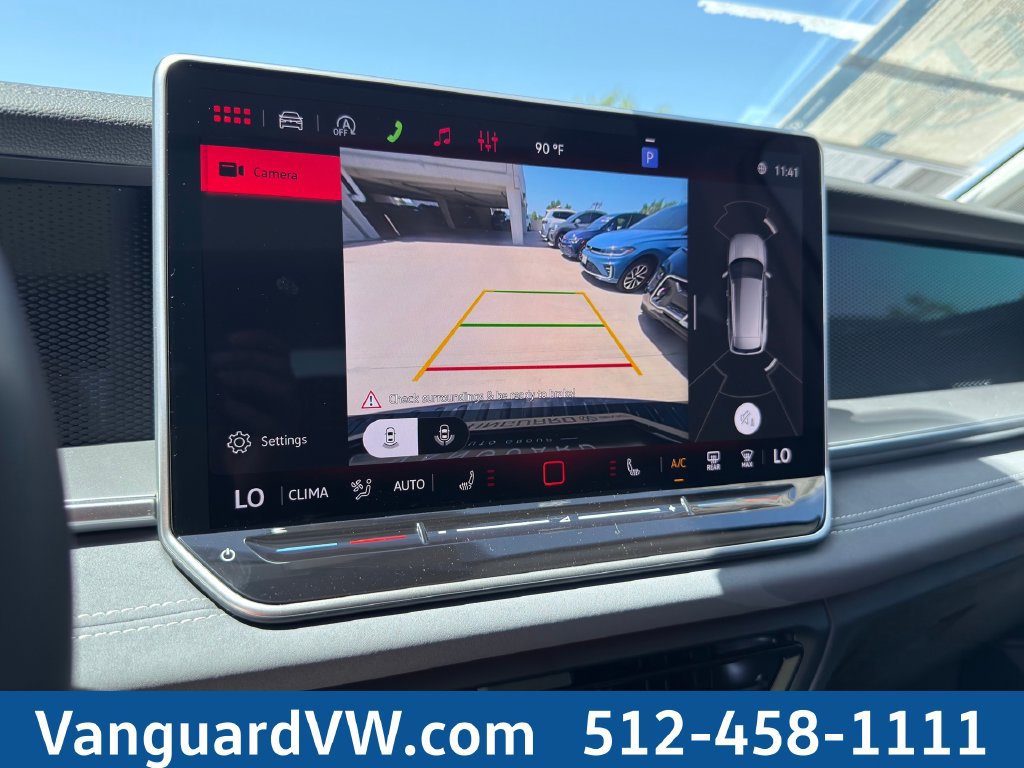 New 2026 Volkswagen Tiguan SE FWD image 17