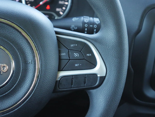 Used 2019 Jeep Renegade Sport w/ Sport Appearance Group AWD/4WD image 16