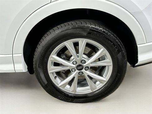 Used 2024 Audi Q3 2.0T Premium image 24