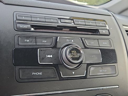 Used 2015 Honda Civic LX image 17