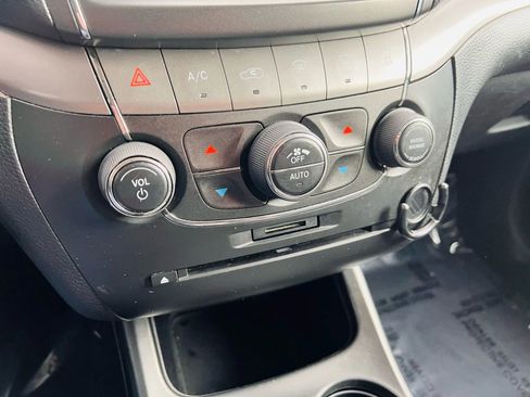 Used 2016 Dodge Journey Crossroad image 39