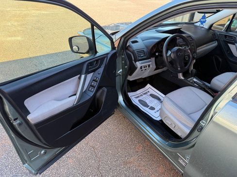 Used 2015 Subaru Forester 2.5i Premium image 9