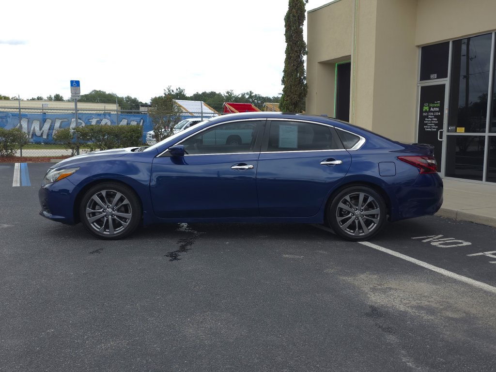 Used 2018 Nissan Altima 2.5 SR w/ SR Special Edition FWD image 9