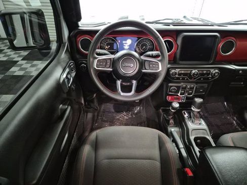 Used 2023 Jeep Gladiator Rubicon w/ Trailer Tow Package AWD/4WD image 12