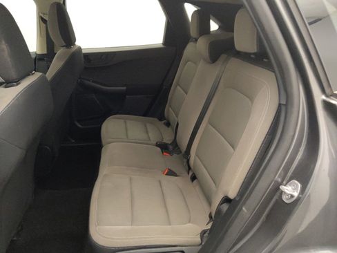 Used 2020 Ford Escape S image 18