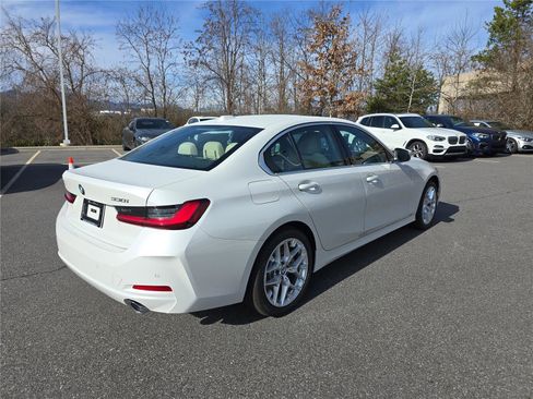 New 2026 BMW 330i xDrive Sedan w/ Convenience Package image 3
