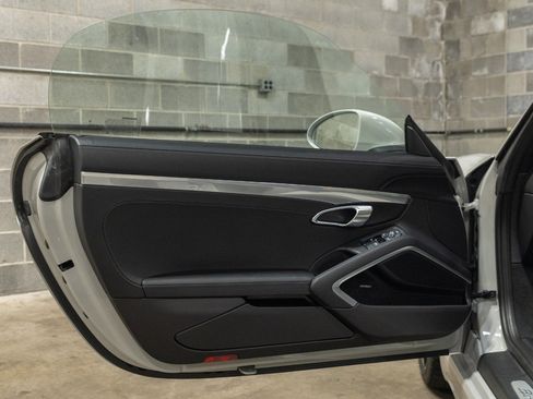 Used 2021 Porsche 718 Boxster RWD image 55