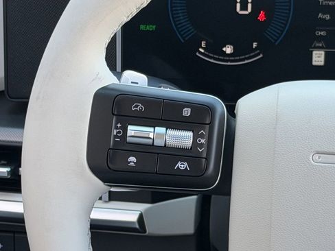 New 2026 Hyundai Santa Fe SE image 13