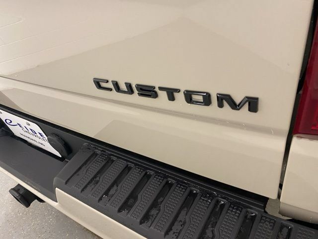 New 2026 Chevrolet Silverado 1500 Custom w/ Turbomax Blackout Package AWD/4WD image 13