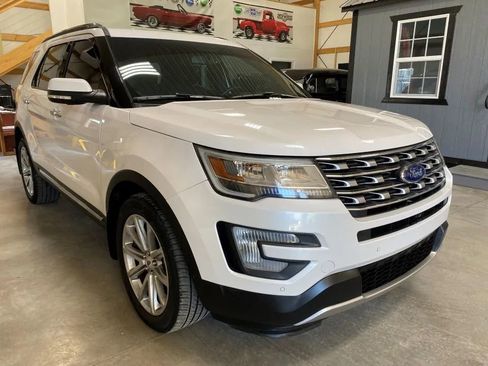 Used 2017 Ford Explorer Limited AWD/4WD image 1