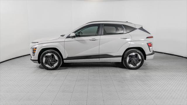 Used 2024 Hyundai Kona SEL FWD image 3