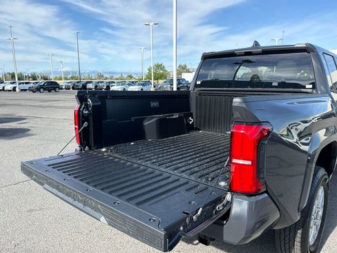 New 2026 Toyota Tacoma SR5 image 11