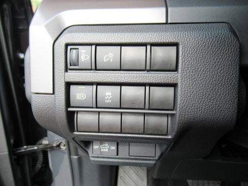 Used 2024 Toyota Tacoma SR5 RWD image 21