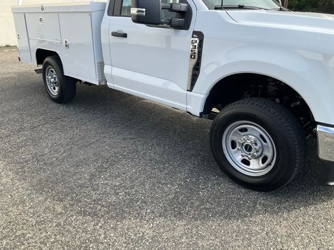 New 2025 Ford F350 XL w/ XL Chrome Package image 14