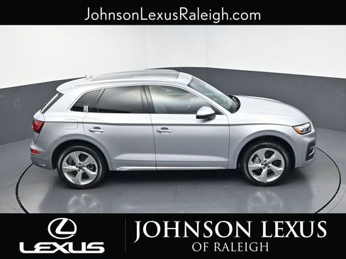 Used 2021 Audi Q5 Prestige w/ Prestige Package AWD/4WD image 28