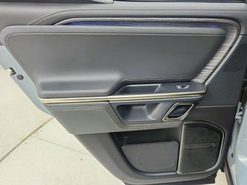 Used 2023 Rivian R1T Adventure image 32