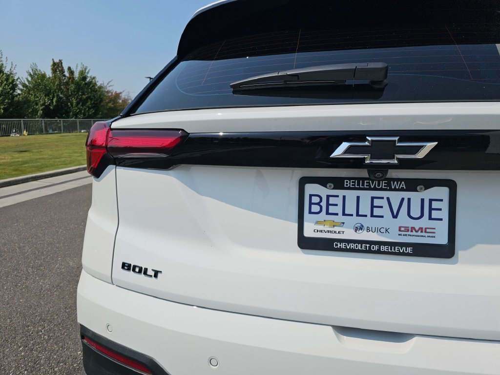 New 2027 Chevrolet Bolt RS FWD image 16