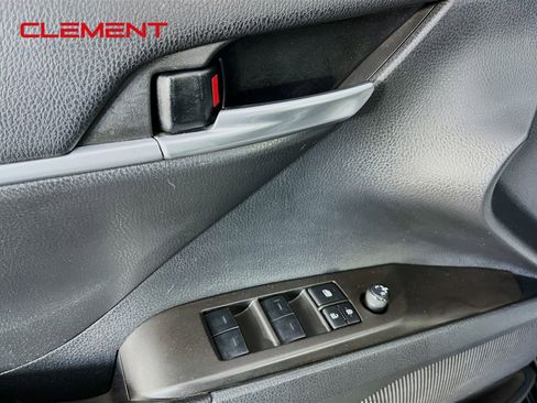 Used 2023 Toyota Camry SE FWD image 25