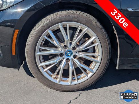 Used 2023 BMW 330e w/ Premium Package image 10