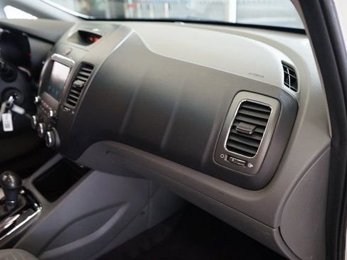 Used 2018 Kia Forte LX w/ LX Popular Package image 40