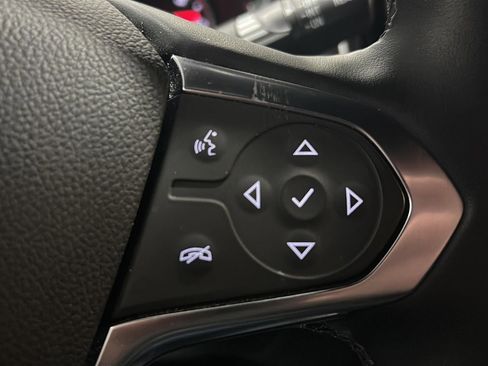 Used 2023 Chevrolet Traverse High Country image 13