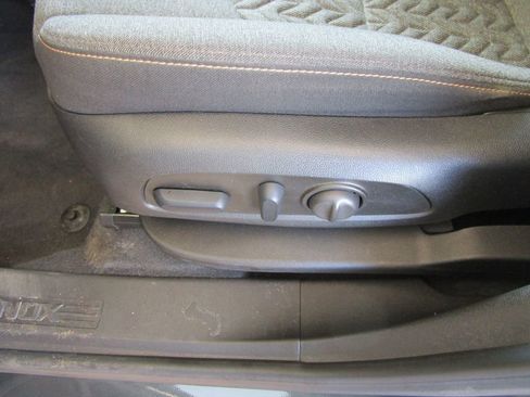 Used 2023 Chevrolet Equinox LT w/ LPO, Floor Liner Package FWD image 24