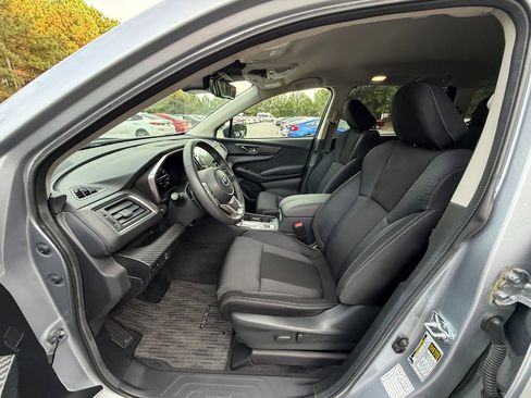 Used 2025 Subaru Ascent Premium image 9