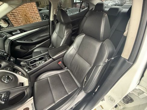 Used 2020 Nissan Maxima 3.5 SL w/ Floor Mat Group image 19