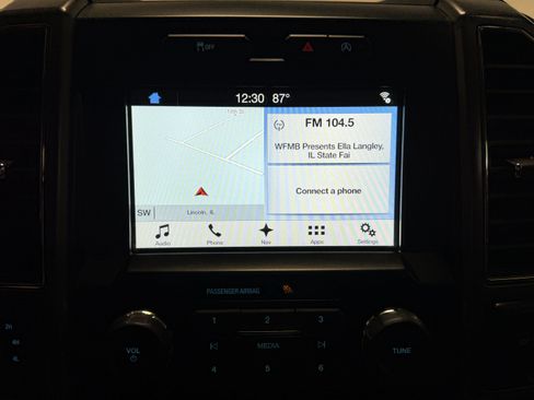 Used 2018 Ford F150 XLT w/ Equipment Group 302A Luxury AWD/4WD image 7
