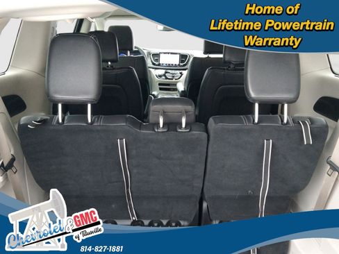 Used 2022 Chrysler Pacifica Touring-L image 29