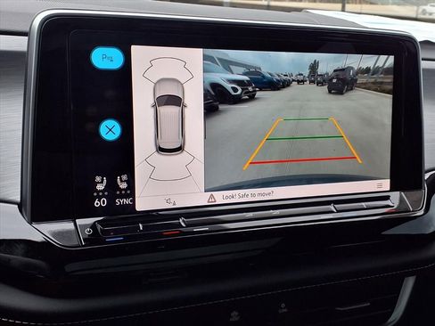 New 2026 Volkswagen Atlas Cross Sport SE FWD image 15