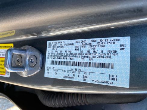 Used 2023 Ford Escape Active image 28