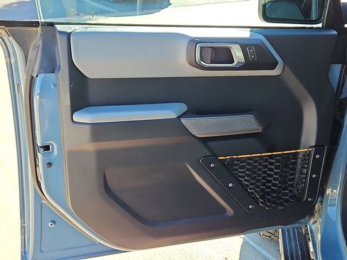 Used 2021 Ford Bronco Badlands image 13