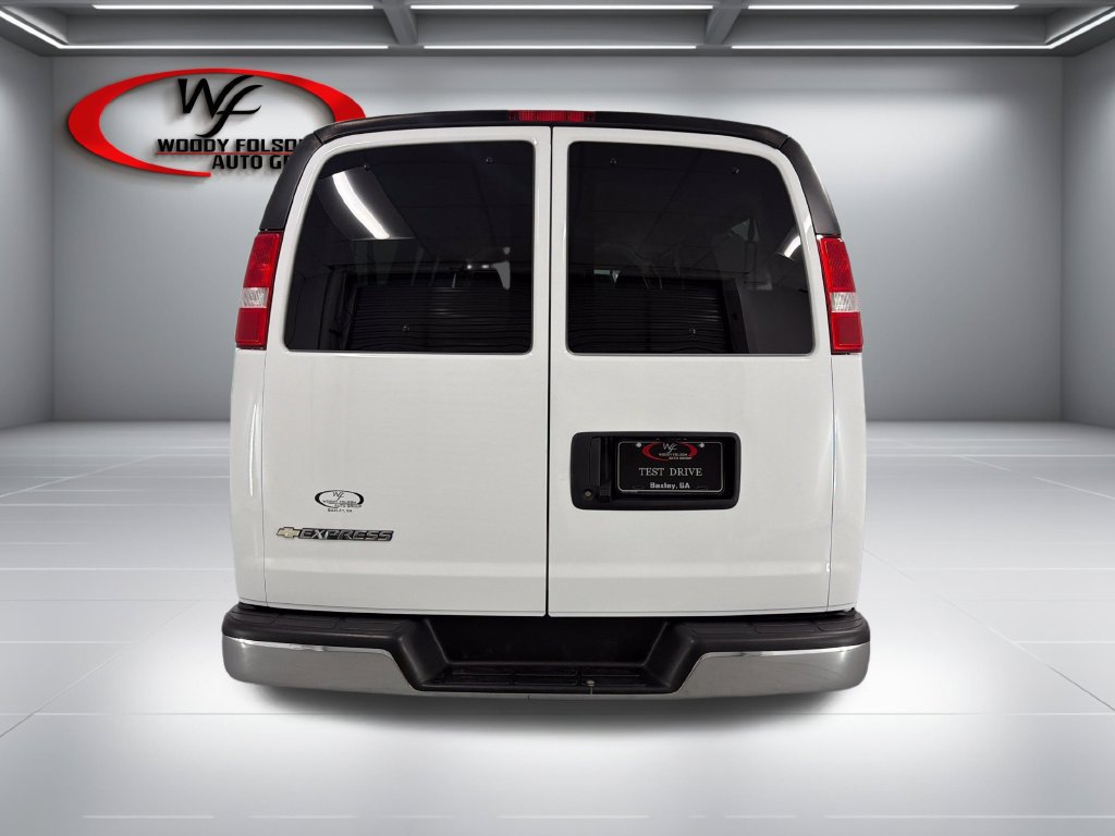 Used 2025 Chevrolet Express 3500 LT w/ LT Preferred Equipment Group RWD image 7