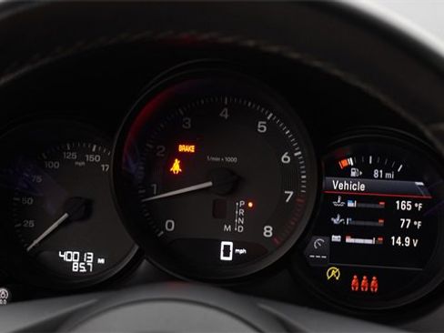 Used 2023 Porsche Macan image 32