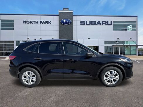 Used 2020 Ford Escape S image 2