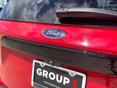 Used 2021 Ford Explorer ST w/ Equipment Group 401A AWD/4WD image 9