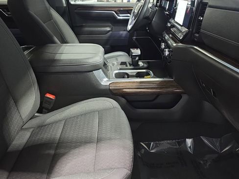 Used 2023 GMC Sierra 1500 Elevation w/ LPO, Elevation Black Package image 19