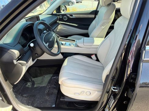Used 2024 Genesis GV80 2.5T w/ Advanced Package image 9