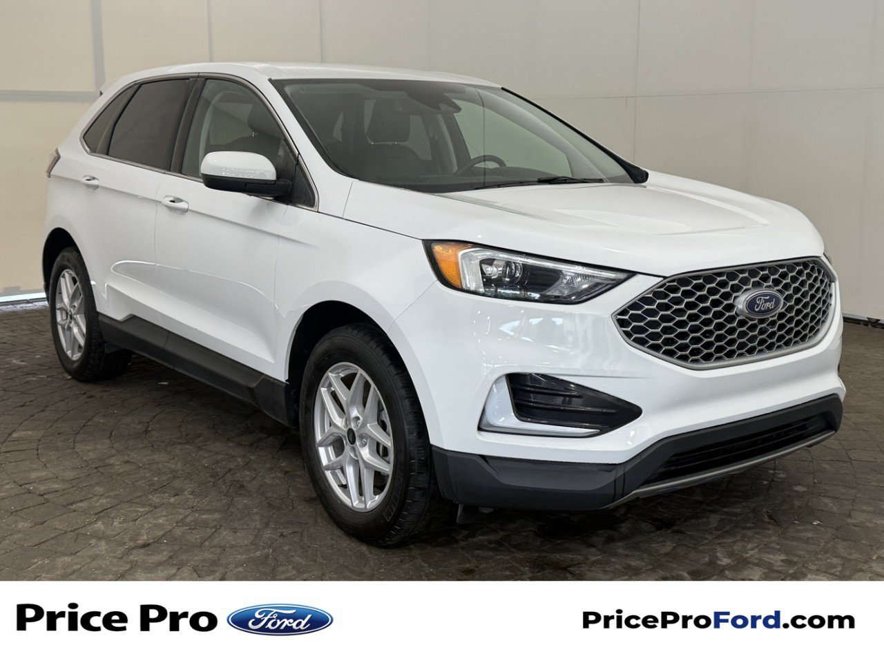 Used 2024 Ford Edge SEL AWD/4WD image 1