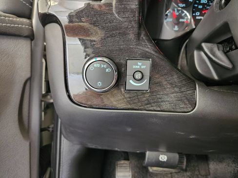 Used 2021 Chevrolet Express 2500 LS w/ Enhanced Convenience Package RWD image 21