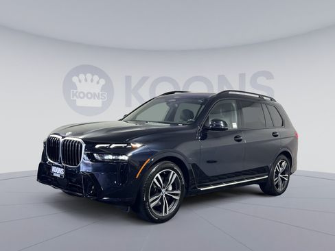 Used 2024 BMW X7 xDrive40i w/ M Sport Package AWD/4WD image 1
