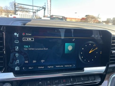 Used 2023 Chevrolet Silverado 1500 LT image 24